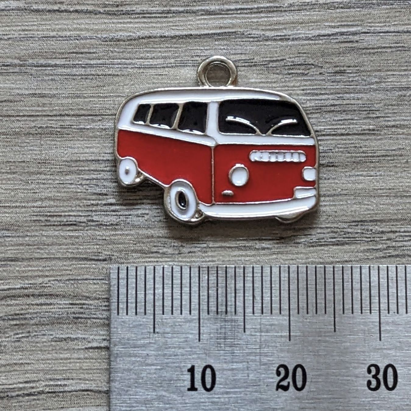 Pendentifs: 6 Charm Bus Rouge vw – Neuf (Voir description) à Orsieres par ind_cyg6 2