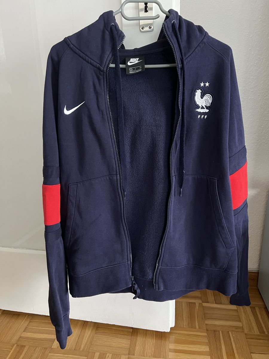 Giacche: Nike Frankreich Hoodie Gr. S – Usato da Siebnen venduto da toshi123 1