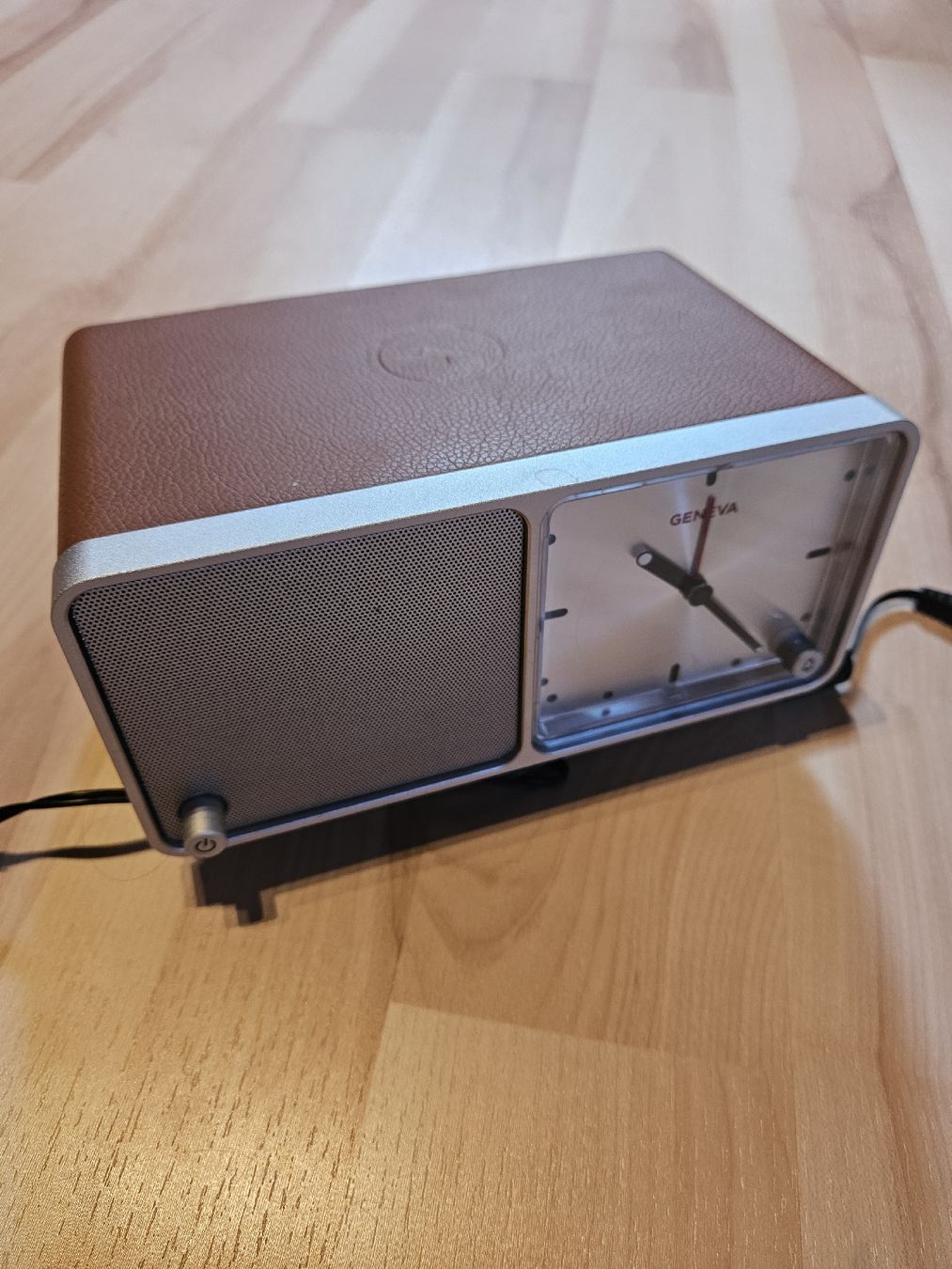 Sveglie: GENEVA TIME Wecker Modell J002 braun – Usato da Zofingen venduto da hoerbi91