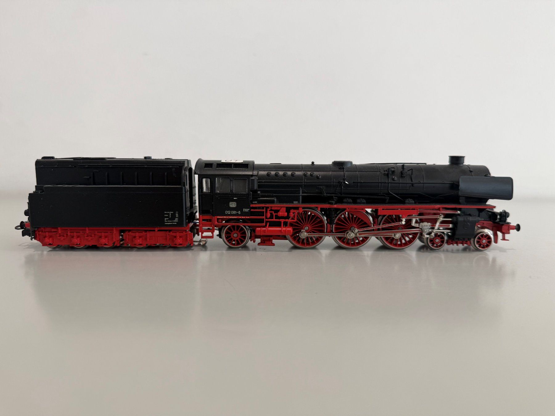 Märklin Modellini di ferrovie: Dampflokomotive BR 012 der DB – Nuovo (secondo la descrizione) da Oftringen venduto da Pgi 1