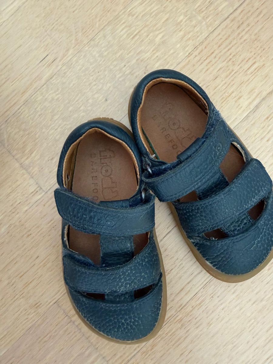 Froddo Scarpe per ragazzi: Froddo Barefoot Sandalen dunkelblau Gr 23 – Usato da Pratteln venduto da phi_2b8n 1