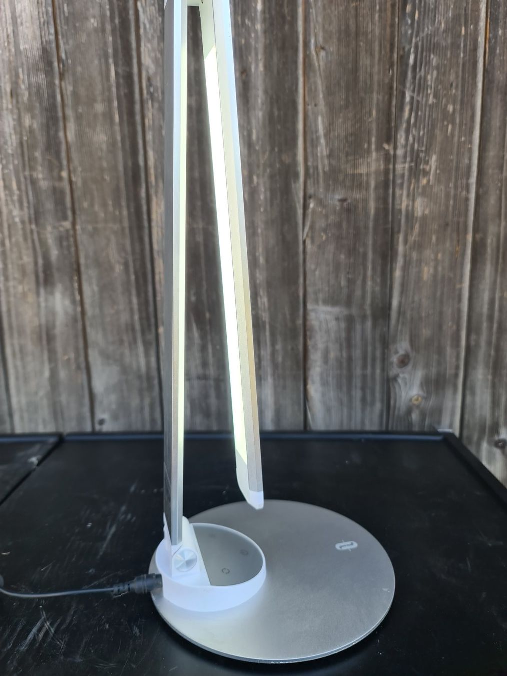 Lampade: Tischlampe LED silberfarben gebraucht – Usato da Niederlenz venduto da DaveDasWahnsinn 5
