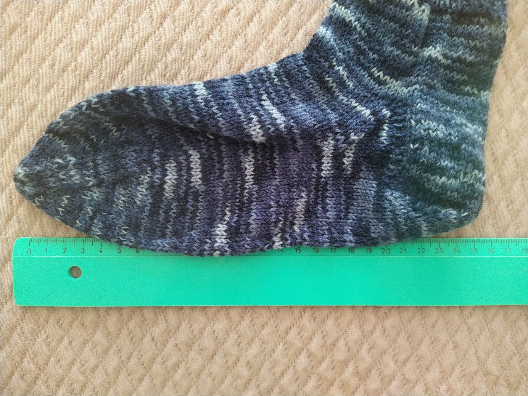 Chaussettes: Socken Handmade Gr. 39 - handgestrickt - grau – Neuf (Voir description) à Spreitenbach par 77dancehall77 2