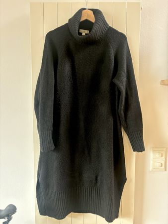Cosy H&M Turtleneck Knit Dress, Black, Size M
