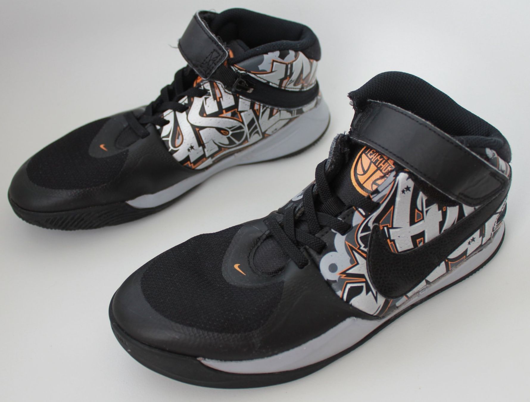Nike Scarpe per ragazzi: Basket Nike Team Hustle t. 38 – Usato da Peseux venduto da Gilloss