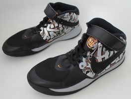 Basket Nike Team Hustle t. 38
