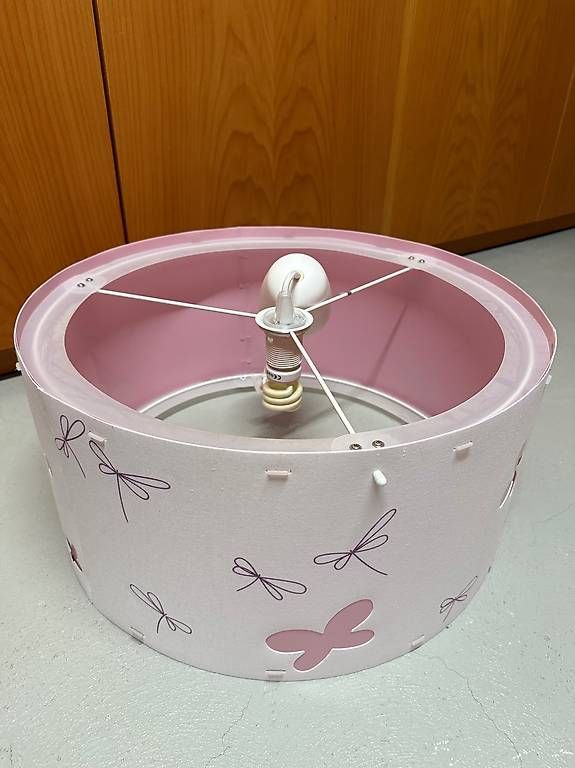 Lampadari & plafoniere: Lampe rosa mit Schmetterlingen Mädchen – Usato da Widnau venduto da Daniel81