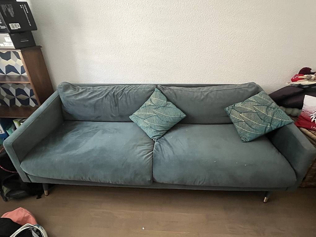 La Redoute Sofas: Canapé Rio velour – Gebraucht aus Mont-sur-Lausanne von jes_zxm5