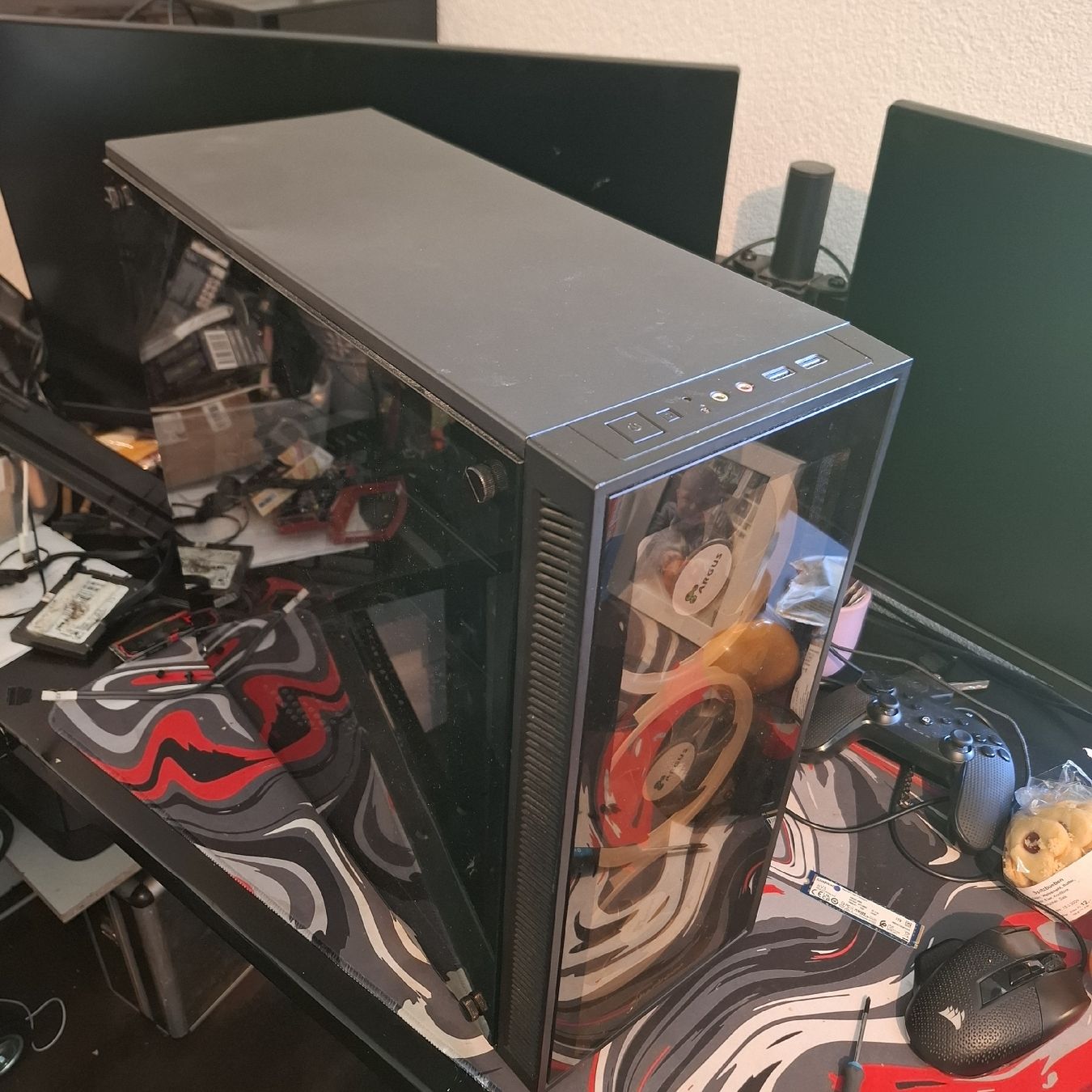 Sharkoon Custodie: sharkoom TG4 – Usato da Teufenthal AG venduto da Leslie_marc1