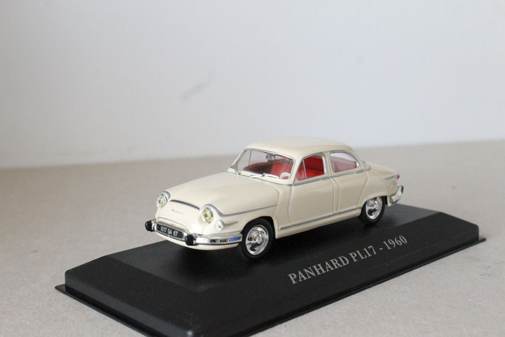 Leader Résine 1/43 – Panhard PL17 F65 Grise (occasion, Très Bon état, Sans Boîte)