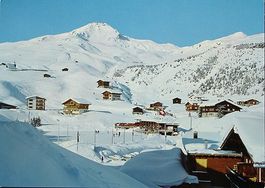 INNER-AROSA mit Weisshorn - Eisbahn - Skilift
