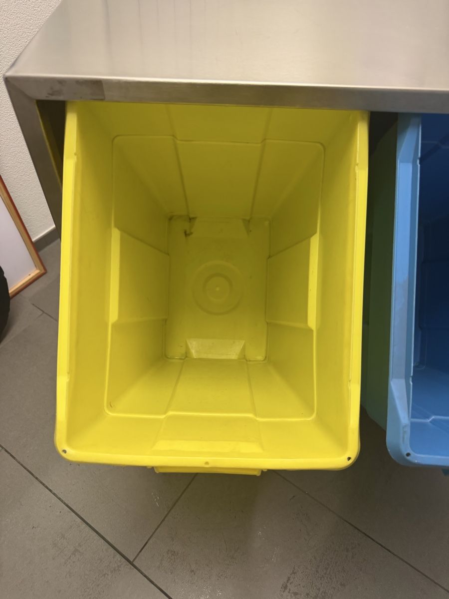 Cestini per rifiuti: MAKK Edelstahl Recyclingstation / Abfallsystem mit 2 Behälte – Usato da Bülach venduto da FrauLore 4