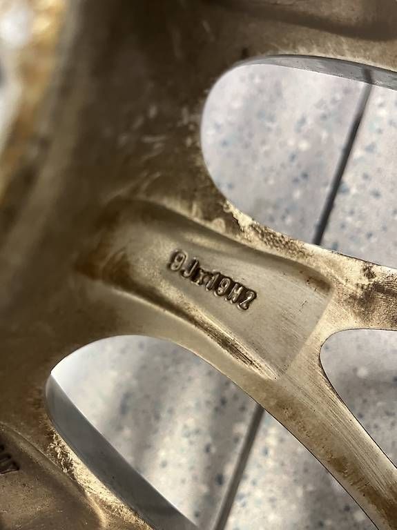 Pneumatici & Ruote complete: Cerchi Audi – Usato da Malvaglia venduto da smi_rkb8 4