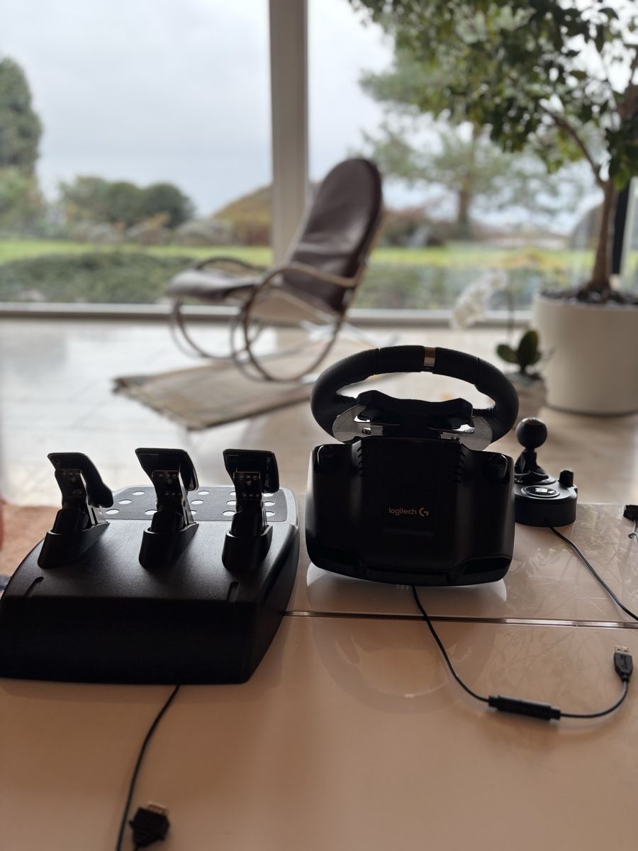 Logitech G920 Driving Force Rennlenkrad mit Gangschaltung (Gebraucht ...