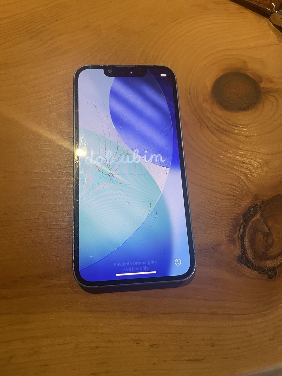 Apple Telefoni cellulari / Smartphones: iPhone 13 Mini blue, display Beschädigt – Usato da Schwarzenburg venduto da tuesi