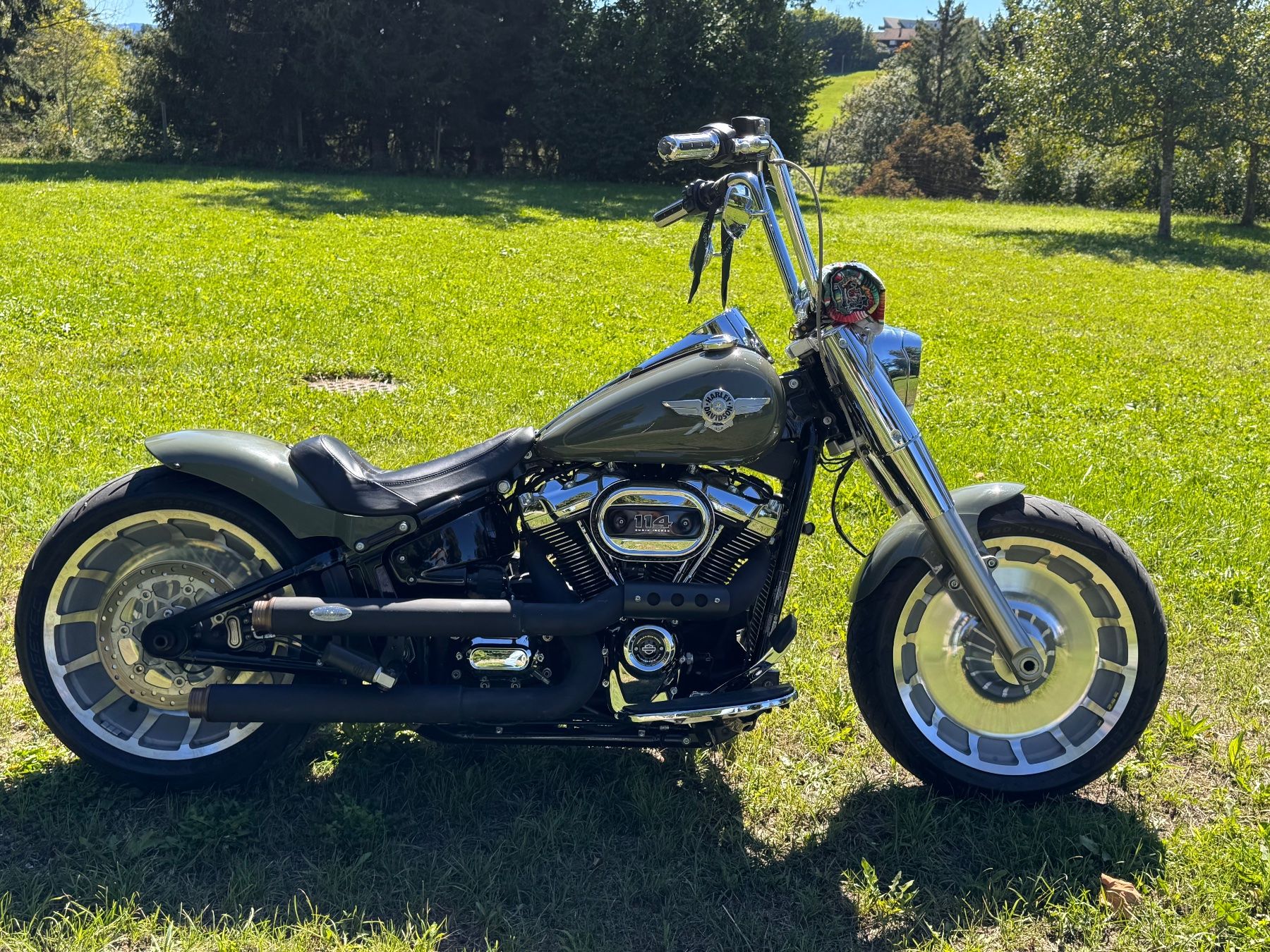 Harley-Davidson Chopper: CUSTOM HARLEY-DAVIDSON 2021 Softail Fat Boy Special, Stage 2 – Usato da Grüningen venduto da con_9mdz