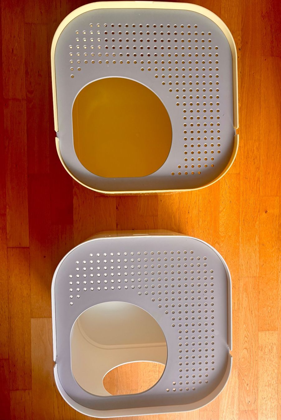 WC: 2 Modkat Katzenklos gratis abzugeben. – Usato da Zürich venduto da katjes26 1