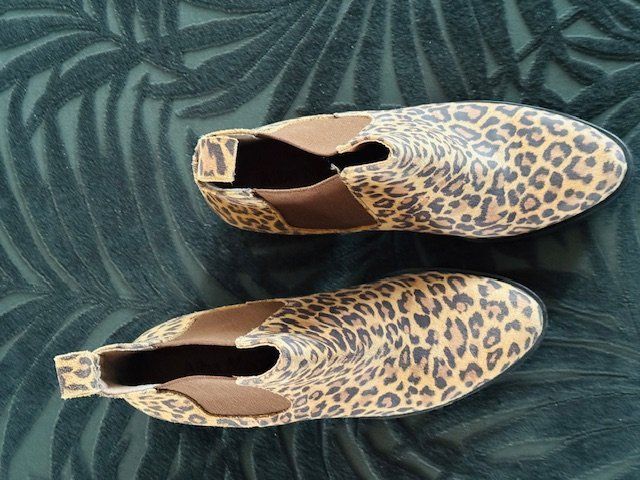 Damenschuhe: Stiefeletten Leoparden Muster aus Leder – Gebraucht aus Winterthur von juve1972 2