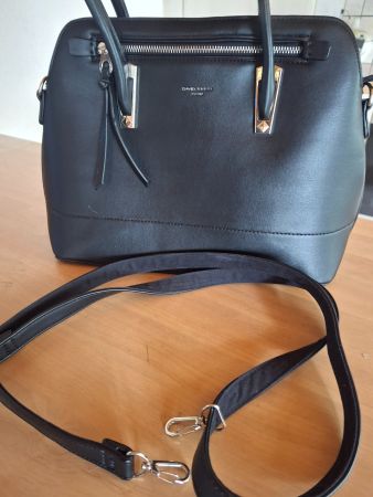 Sac à bandoulière noir marque David Jones