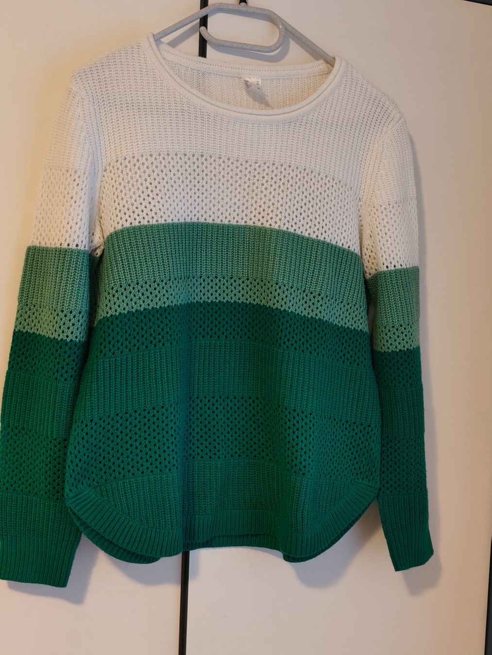 Maglioni & Felpe: Pullover, Grün/Weiss, Grösse 38, Top! – Usato da Eschenbach LU venduto da Orchi