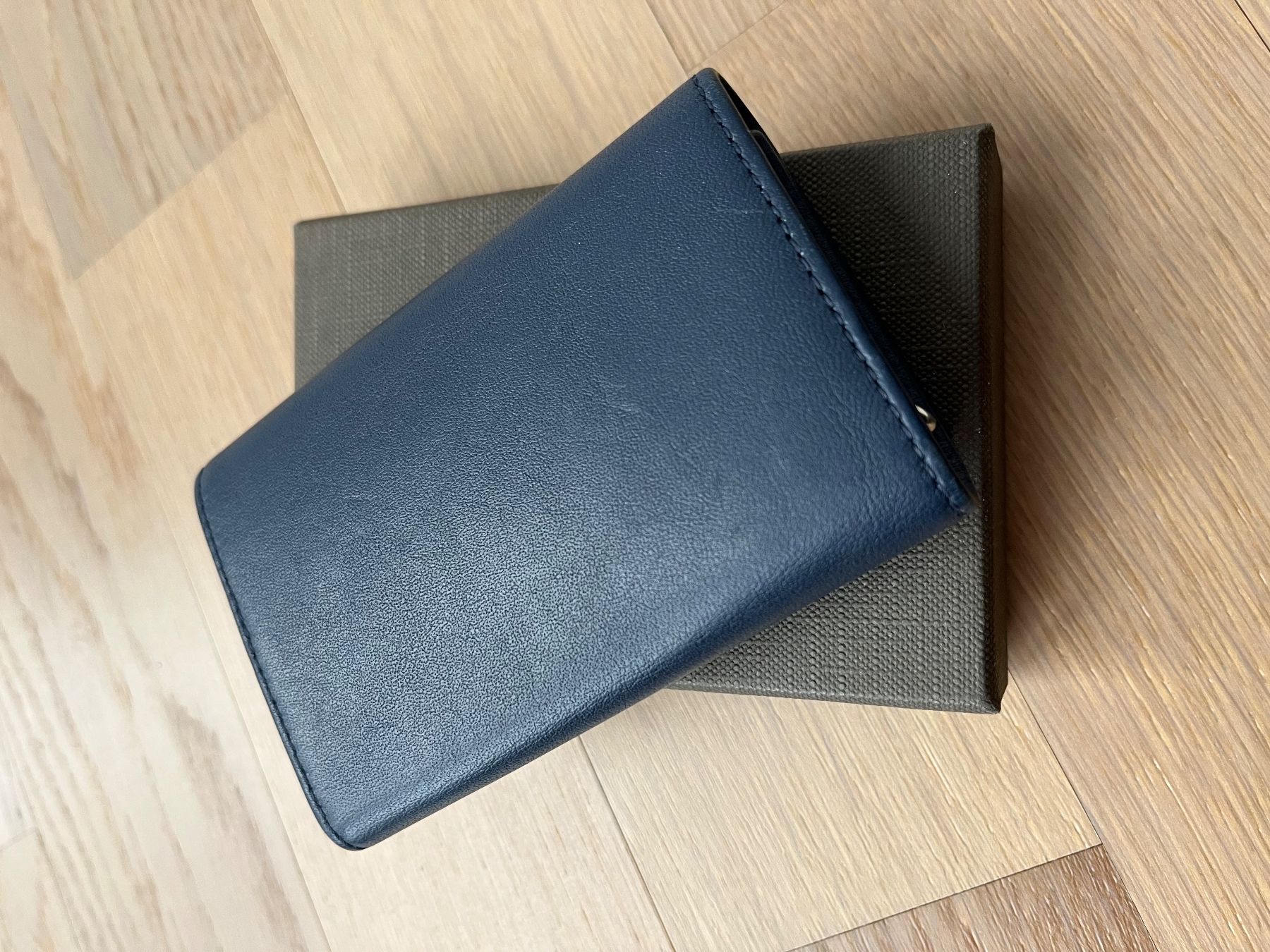 Patek Philippe Altro in  Abbigliamento & Accessori: Patek Philippe étui à clés/Schlüsseletui – Nuovo e nell'imballaggio originale da Villars-sur-Glâne venduto da etoupe621 7