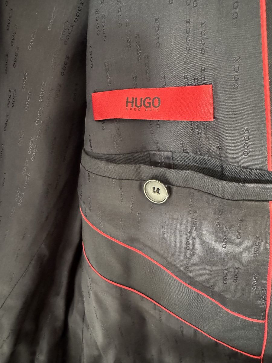 Hugo Boss Completi: Hugo Boss Anzug schwarz Gr. 50 – Usato da Thun venduto da Pfausi1966 1