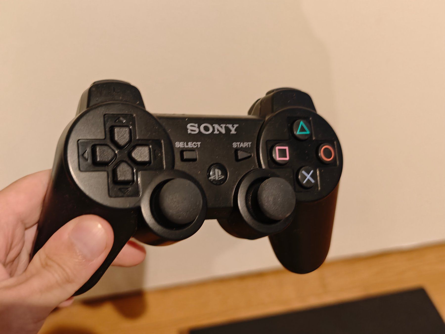Sony Konsolen: Playstation 3 Slim CFW mit 1TB SSD & 2 Controller – Gebraucht aus Bonstetten von HemiEngine1969 2