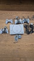 Sony PlayStation 1 mit 4 Kontroller