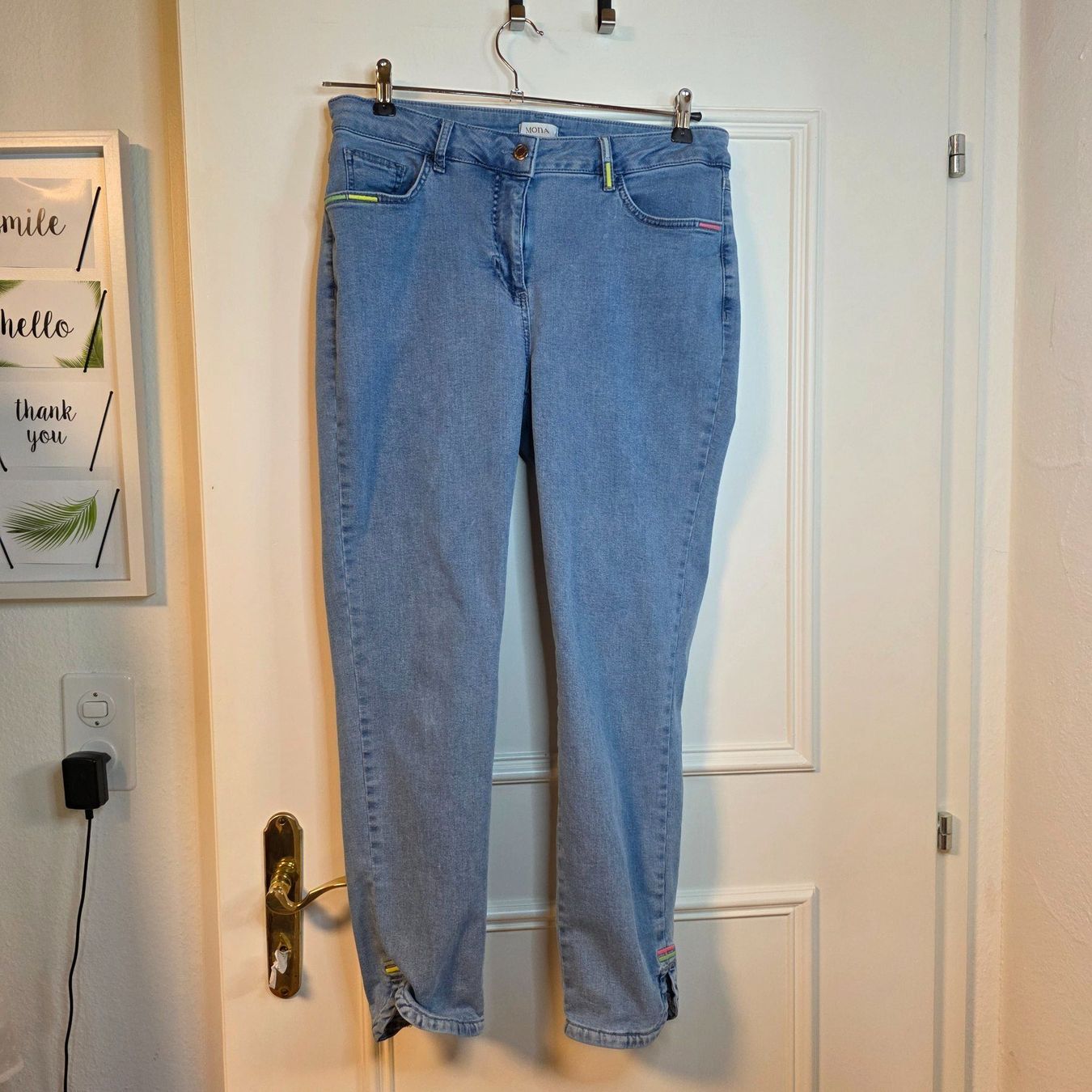 Jeans: MONA Damen Jeans Gr. 42 Hellblau Stretch Schlitz Bein – Usato da Wald ZH venduto da CapLux 4