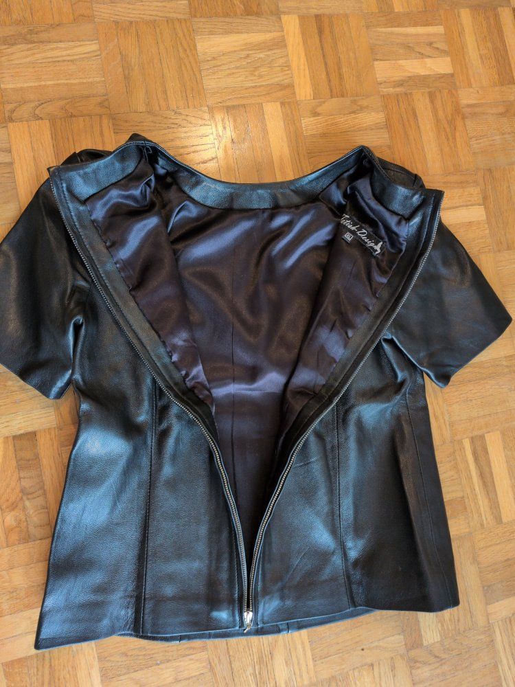 Top: Top Fetish-Design – Usato da Bôle venduto da Innea 1