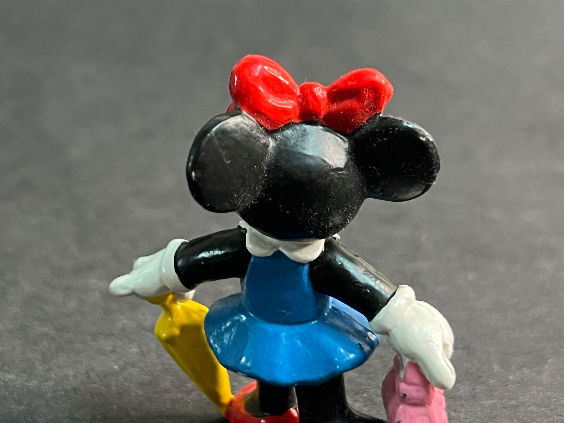 Bullyland Statuette: Minnie Maus Bully Vintage Figur mit Tasche – Usato da Ennetbaden venduto da mapa05 4