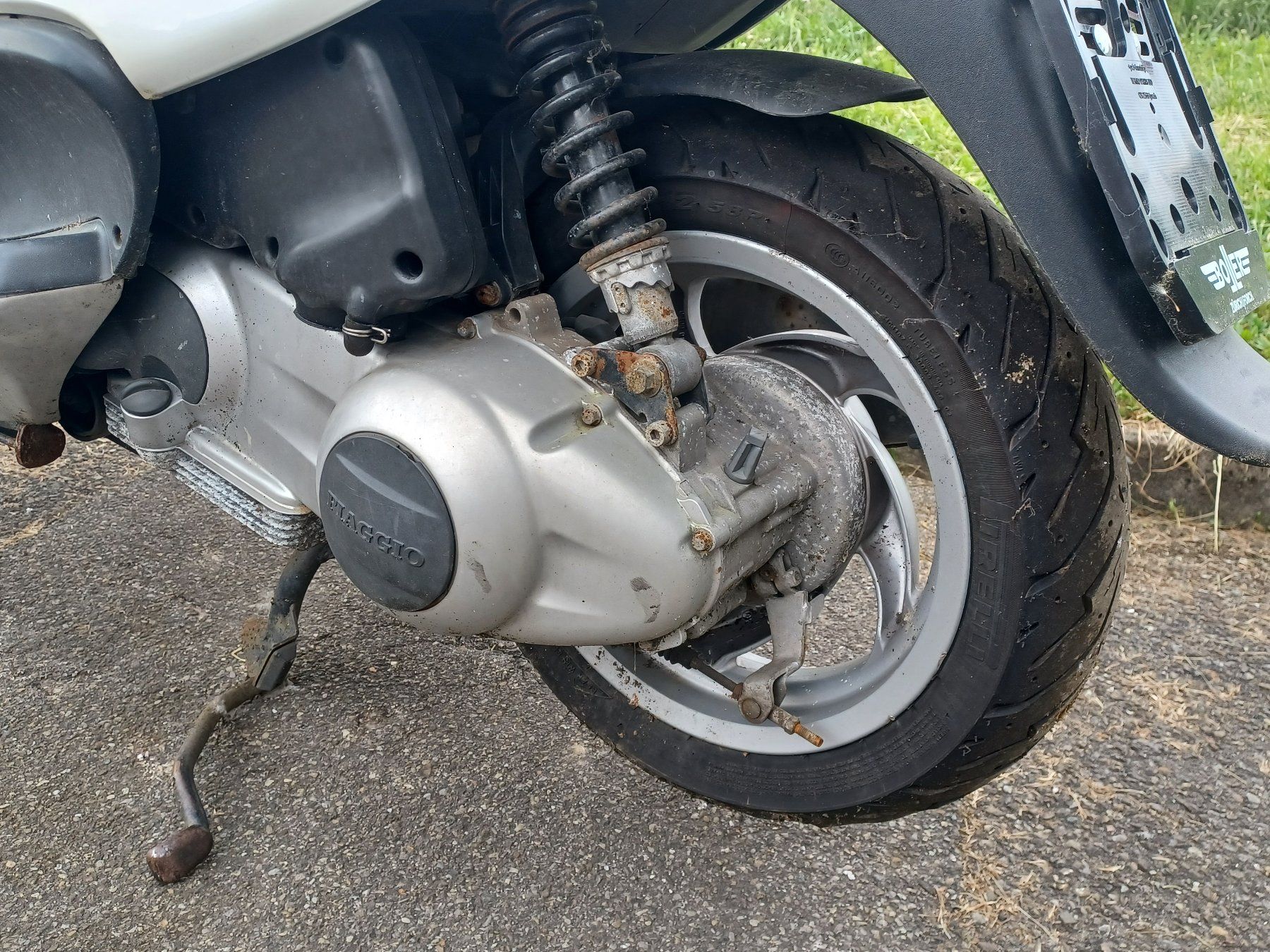 Piaggio Scooters: Piaggio Fly 125 ccm Roller Scooter                ab 1 Fr.- – Gebraucht aus Schleitheim von  7