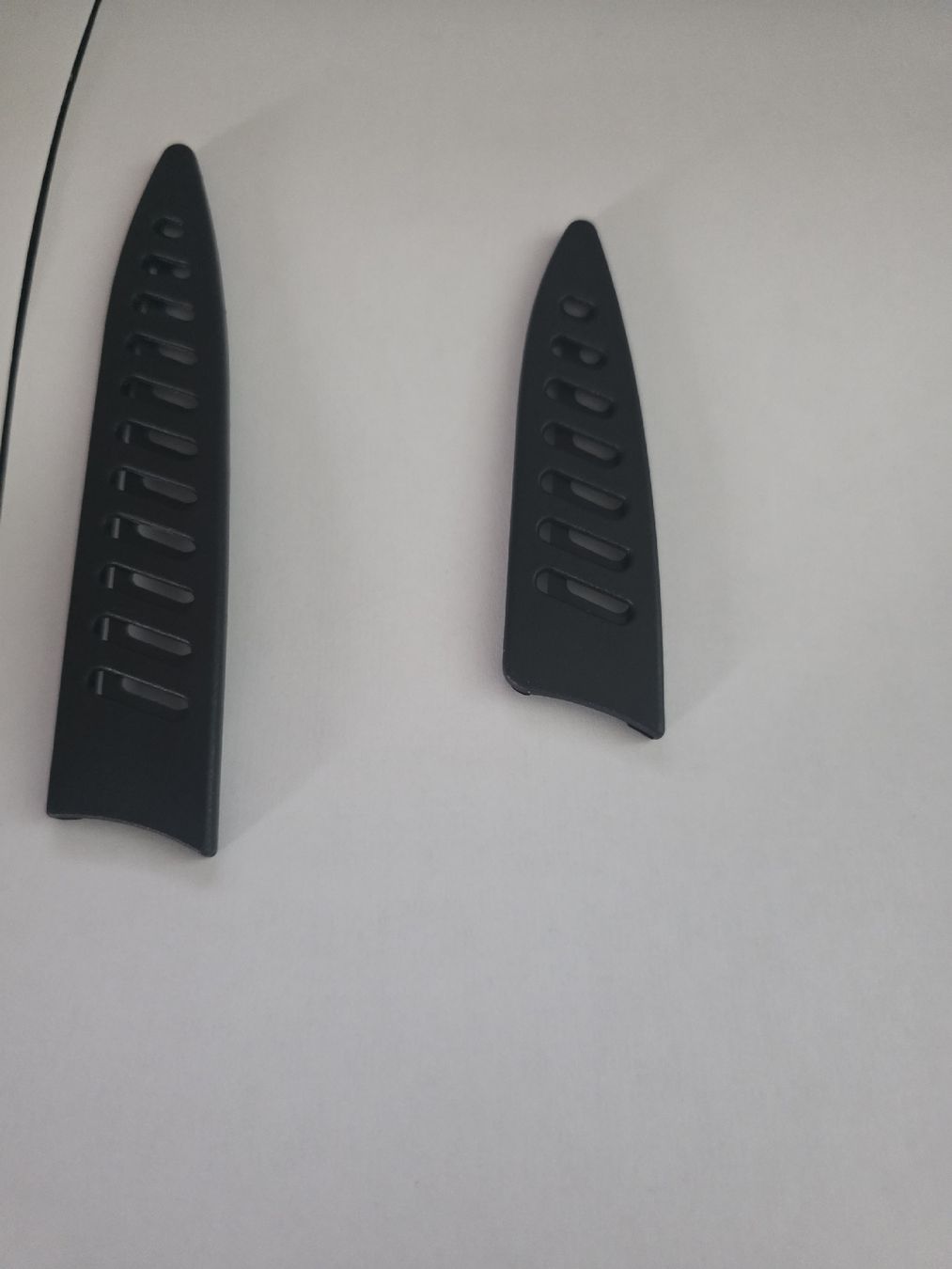 Messer: Messer-Set schwarze Griffe Klingen mit Luftlöchern – Neu (gemäss Beschreibung) aus Zürich von rene_2025 4