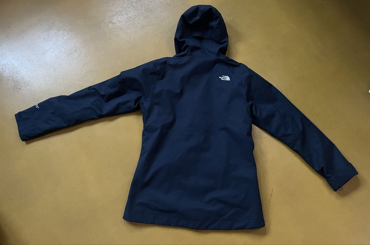 North Face Giacche: Regenjacke – Nuovo (secondo la descrizione) da Bubikon venduto da shaolin01 1