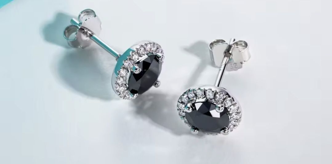 Ohrringe & -stecker: Ohrstecker schwarzer Stein mit Moissanite Silber neu – Neu und originalverpackt aus Zürich von robbie04 1