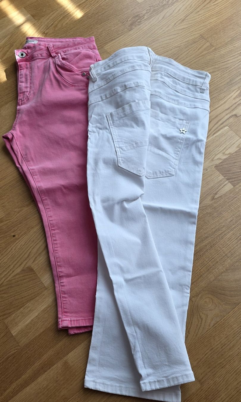 Jeans:  2 Stk.Damen 3/4 Länge, Gr.42 – Nuovo (secondo la descrizione) da Frauenfeld venduto da Reddragon 1