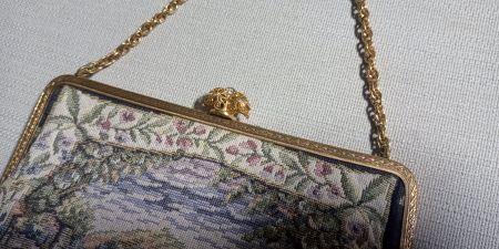 Antike Handtasche Gobelin Stickerei Blumen Burg sehr RAR