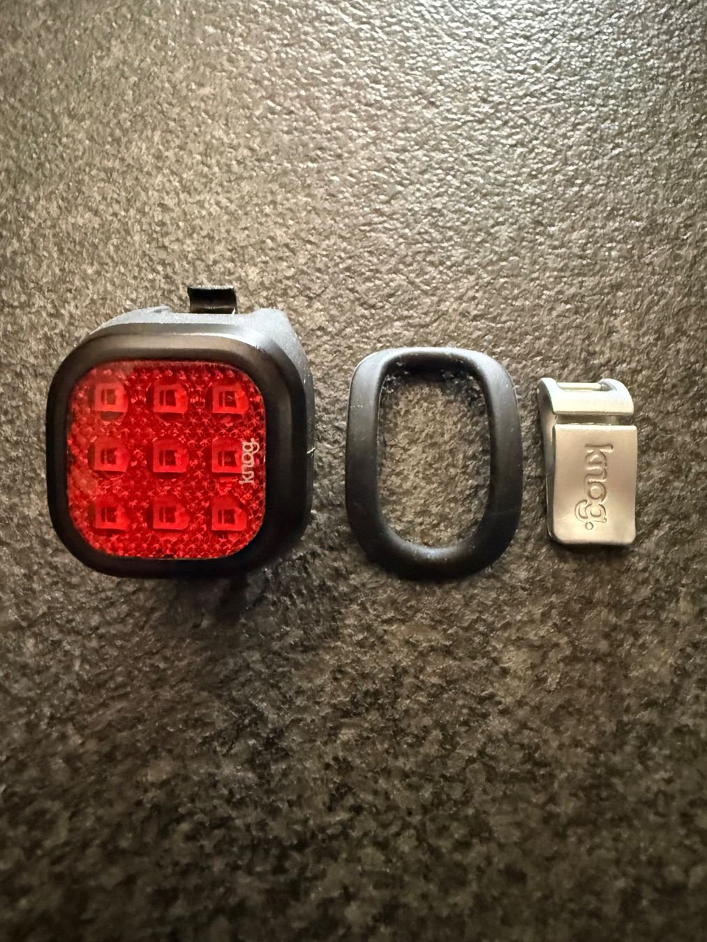 Pezzi di ricambio: Knog Blinder Mini Niner Rücklicht neu – Nuovo (secondo la descrizione) da Muttenz venduto da Fantom03 2