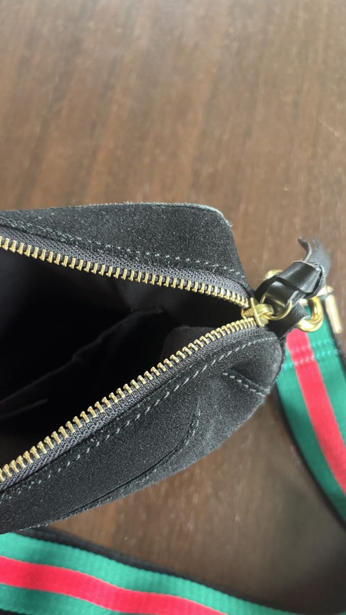 Borse da donna: Wildleder Umhängetaschen – Nuovo (secondo la descrizione) da Uetikon am see venduto da seller.2020 5