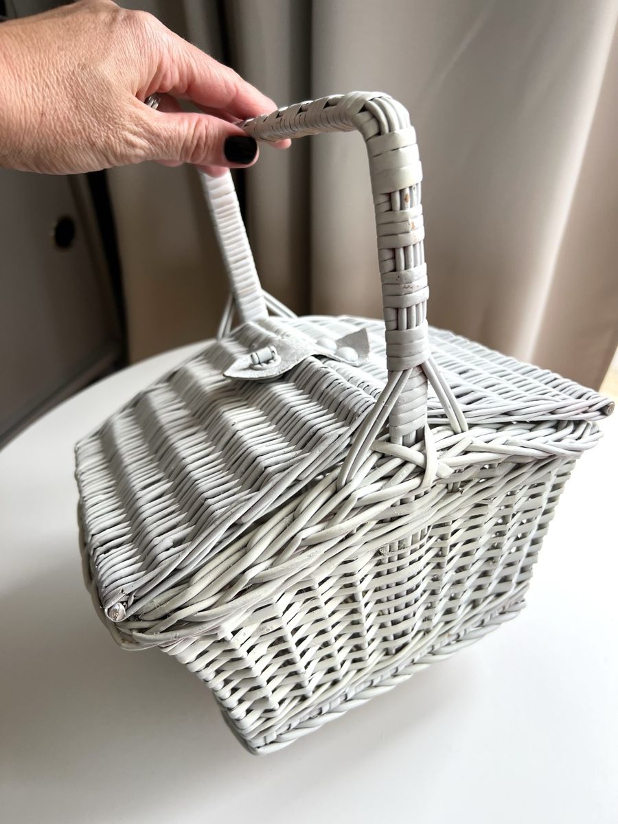 Altro per la casa: Vintage-Picknickkorb - Weiss gestrichen – Usato da Uerikon venduto da Saffagirl 1
