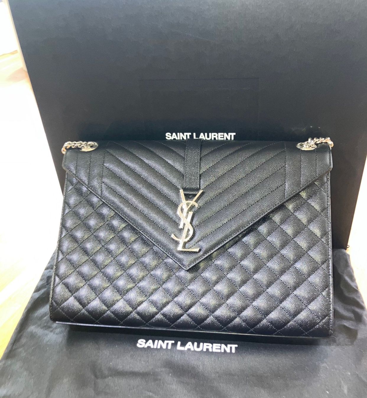 Saint Laurent Borse da donna: YSL Saint Laurent Envelope medium black – Usato da Adliswil venduto da speed955 1