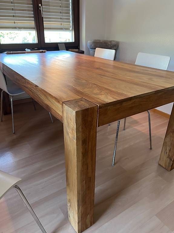 Tavoli: Massiv Holztisch  – Usato da Buchs SG venduto da jan_w9p5 1