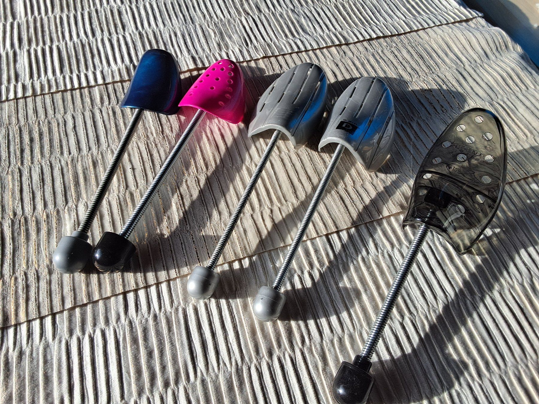 Scarpe da uomo: Schuhspanner Set, 5 Stück, diverse Farben – Usato da Rüegsbach venduto da hpl02
