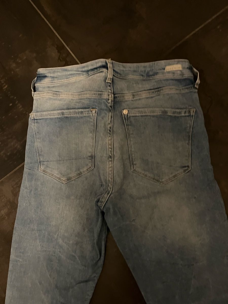H&M Jeans: H&m Jeans gr 29/32 – Usato da Aeschlen ob Gunten venduto da Sonjan 1