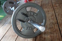 Fitnessstange mit zwei zusätzlichen Gewichten.....
