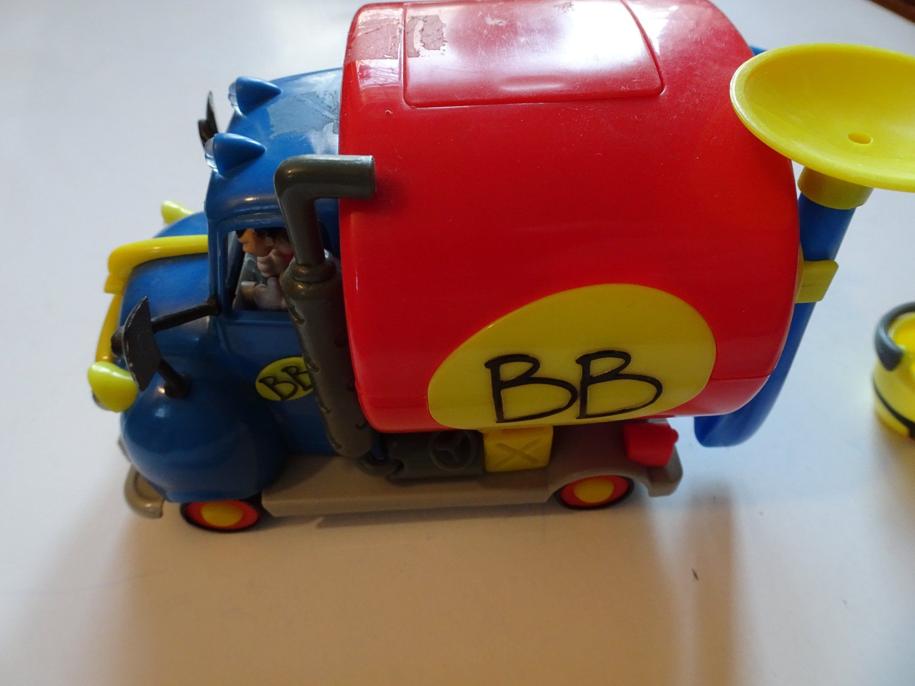 Disney Statuette: 3 Panzerknacker mit Spezialauto Disney Topolino – Usato da Schönenwerd venduto da schnitzunddrunter 2