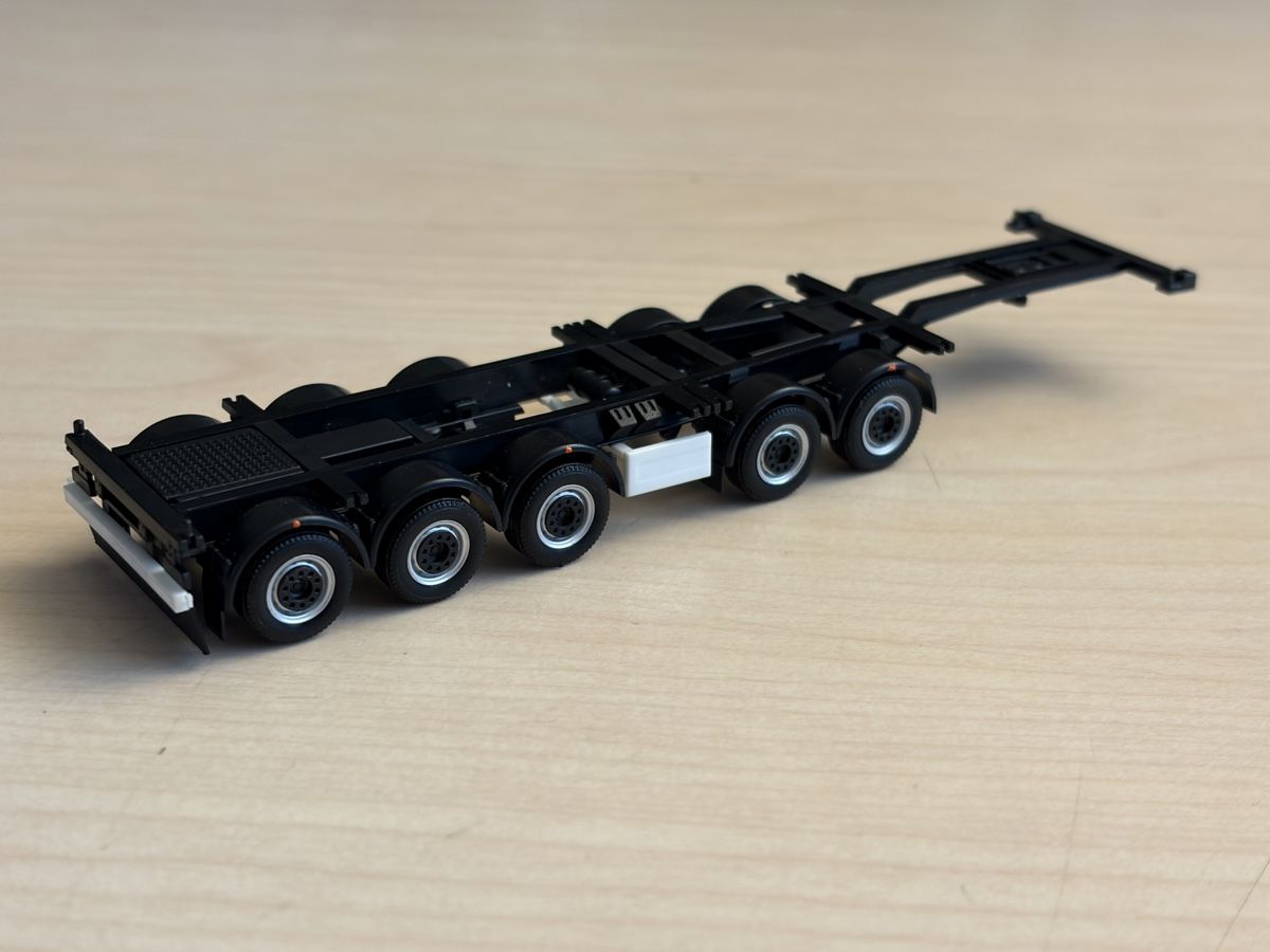 Herpa Voitures modèles: 5 -Achs Containerchassis – Neuf (Voir description) à Felben-Wellhausen par Mobil01 1
