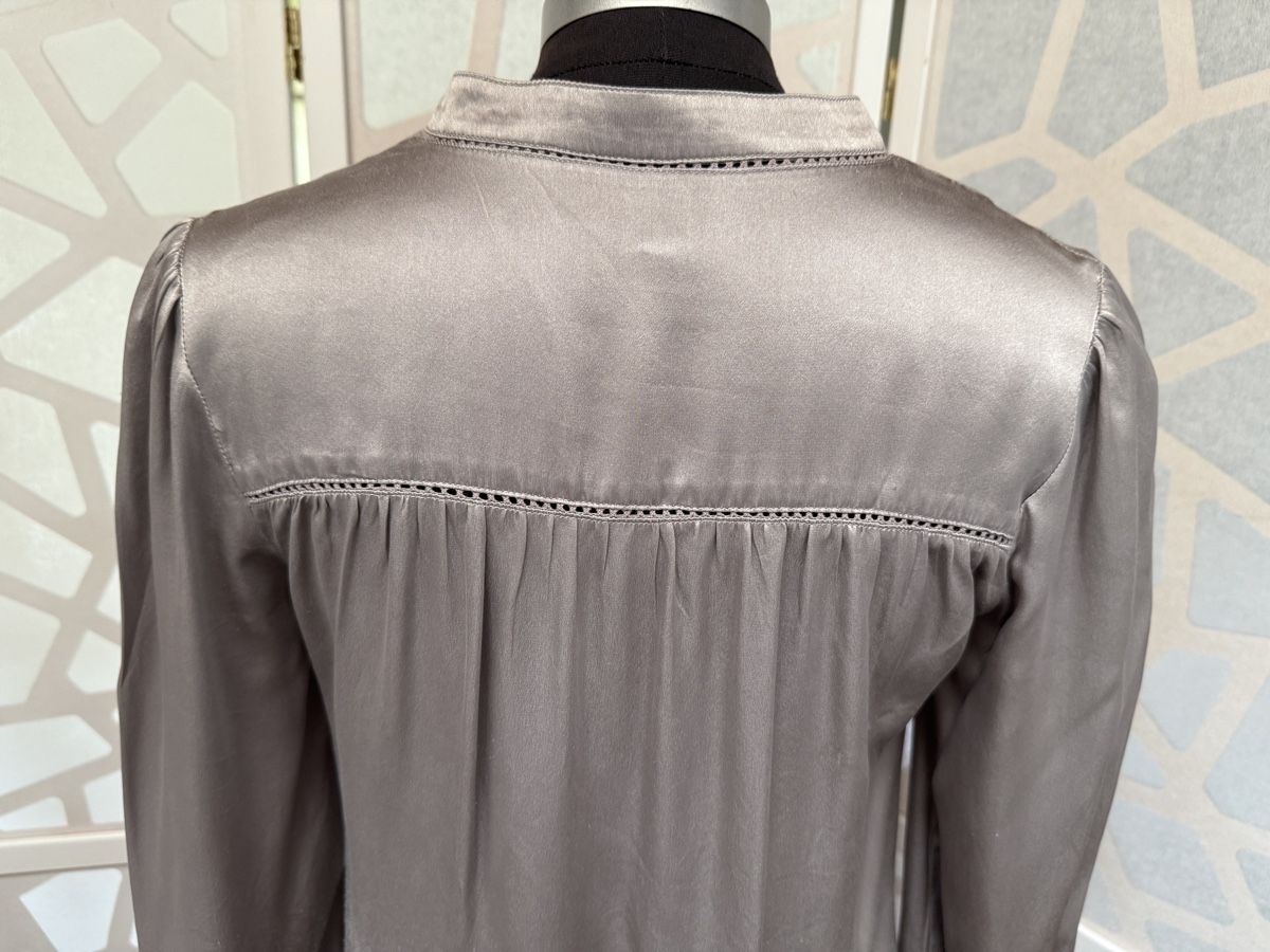 Kleider: Great grey silk dress. S/M – Gebraucht aus Grund b. Gstaad von PlageNeigeplus 5