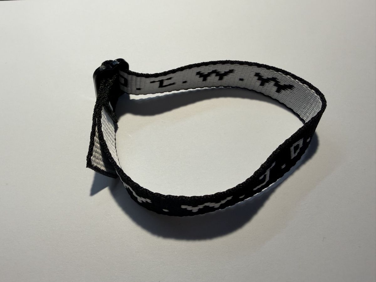 Bracciali & Braccialetti: Rare Yeezus 2013 Bracelets / what would jesus do – Nuovo e nell'imballaggio originale da Wittenbach venduto da therealmoonstone 2