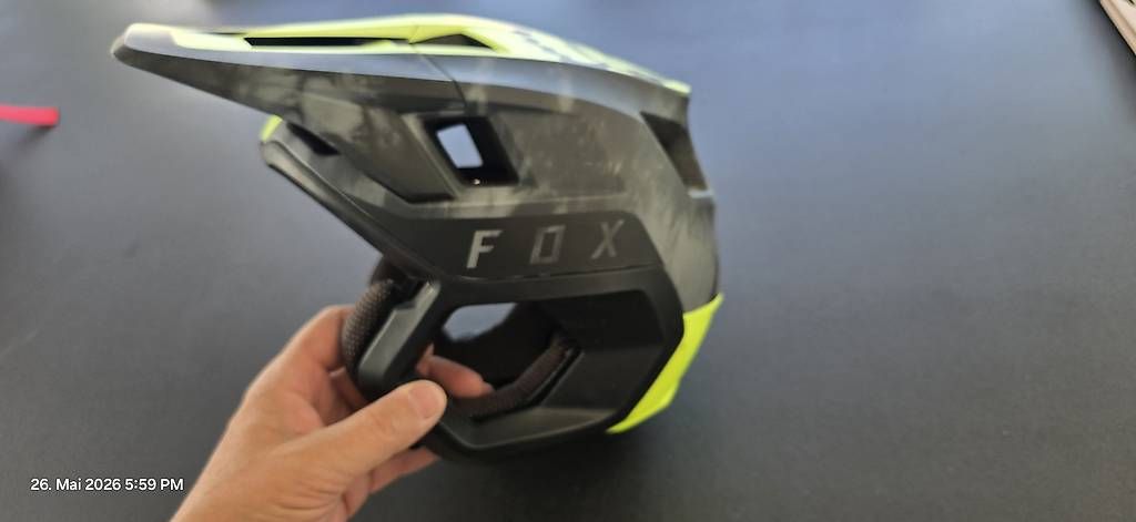 Caschi: Kindervelohelm FOX – Usato da Frasnacht venduto da Sapollo 8